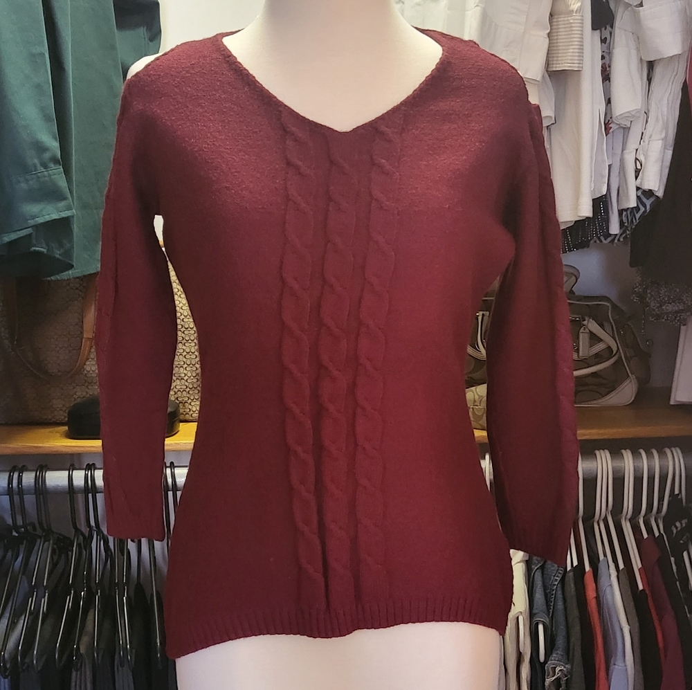 Merry fun, S, Burgundy cold Shoulder sweater